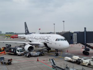 Rutetjek: Lufthansa har indført betaling for mad og drikke - men hvordan fungerer det i praksis? (foto: Per Heide)