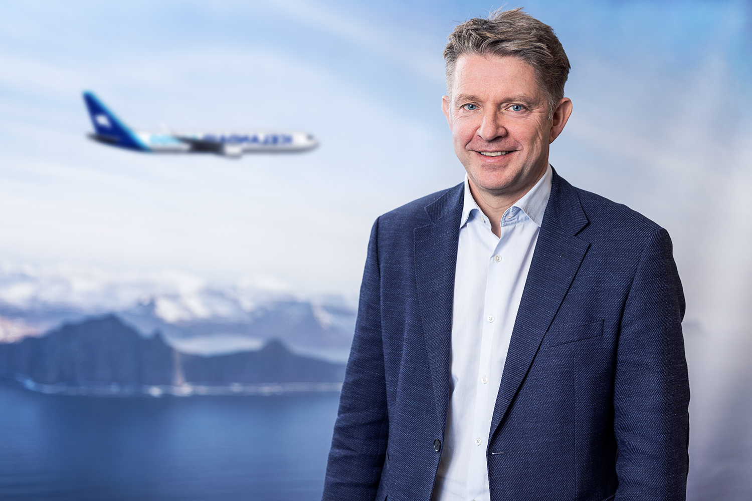 Når du træder ind i flyet, er du allerede ankommet
