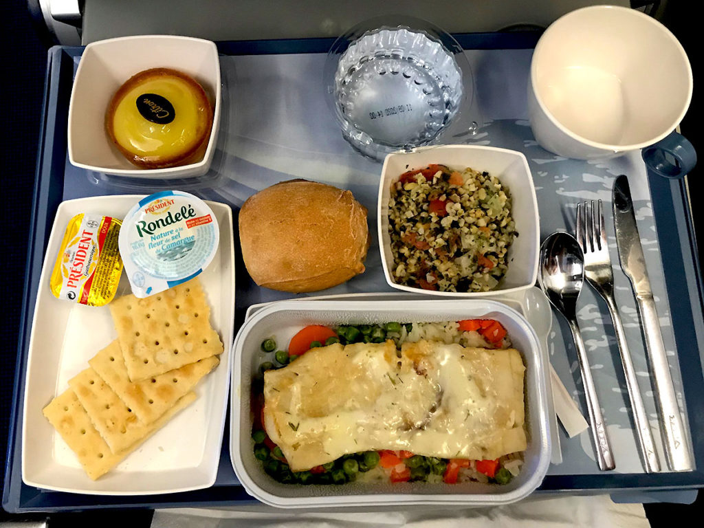 MEA-ME210-CDG-BEY-Economy-Class-meal