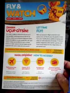 Underholdning på Pegasus flyet (foto: Per Heide)