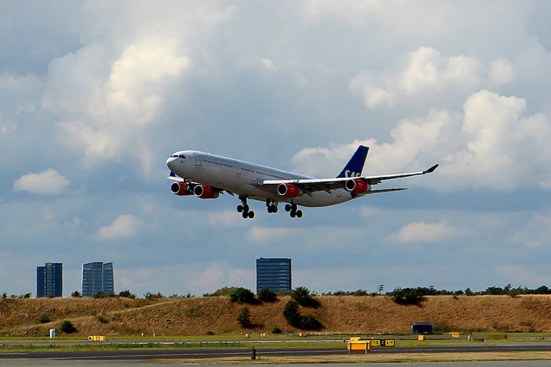 SAS-A340-lander-i-CPH